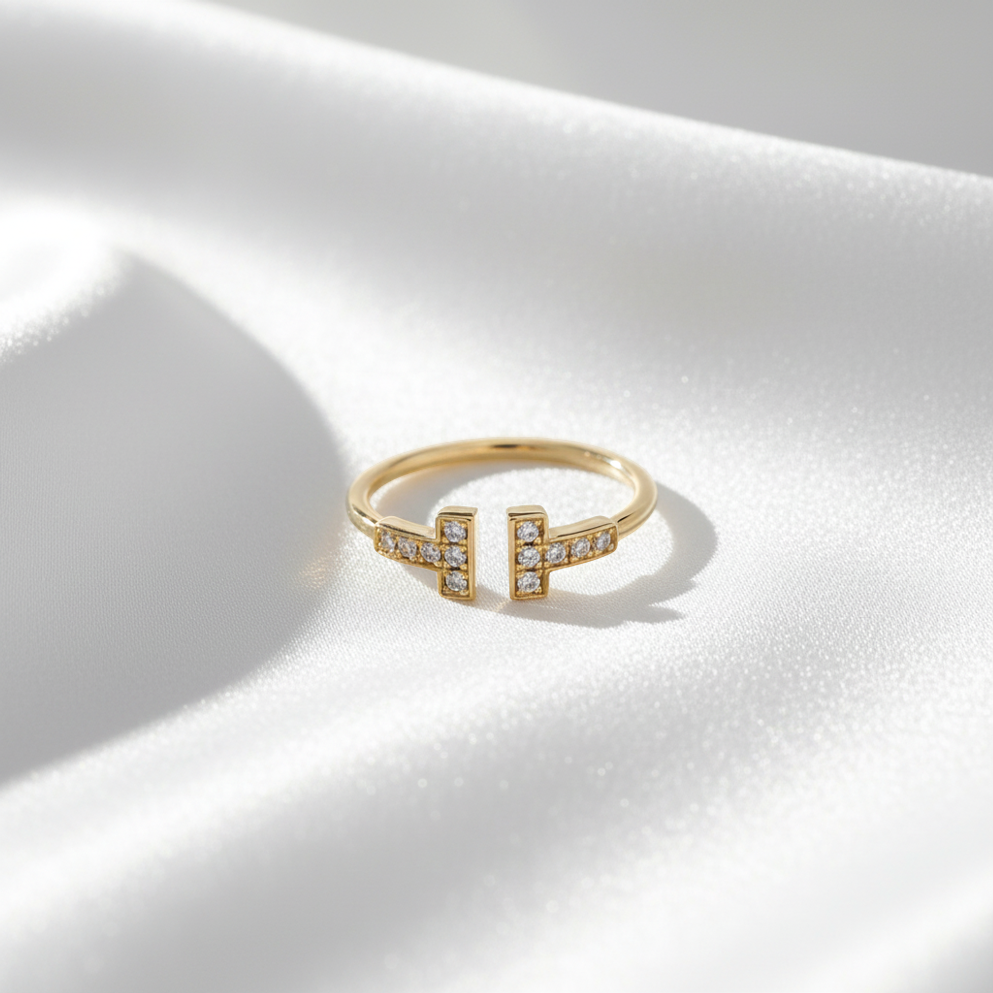 Tiffany T Wire · Diamond · Rose Gold