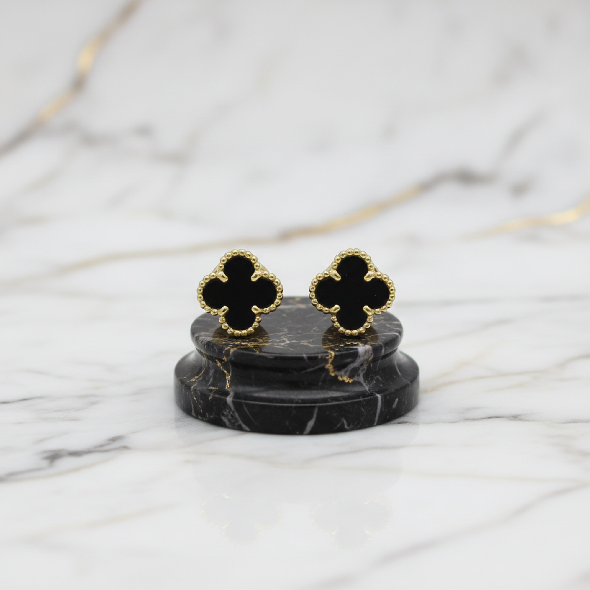 Van Cleef & Arpels Sweet Alhambra · Onyx