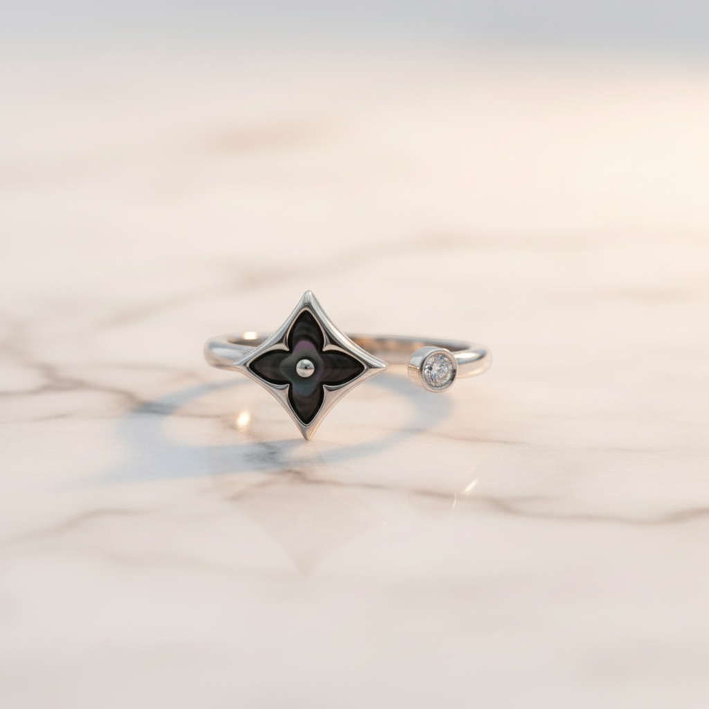 Louis Vuitton Star Blossom · 18K White Gold