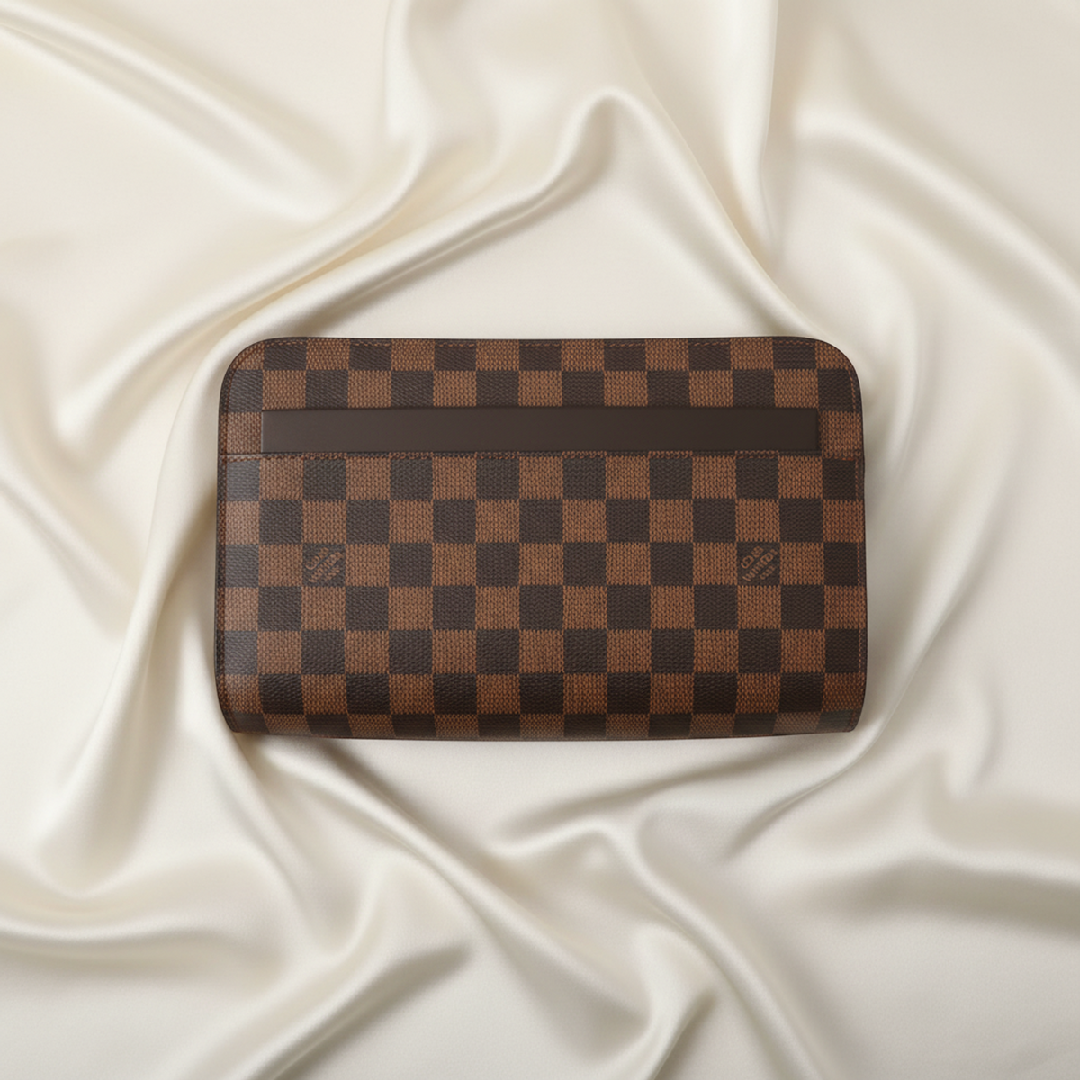Louis Vuitton Damier Saint Louis Clutch