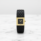 Chanel Matelasse · 18K Yellow Gold