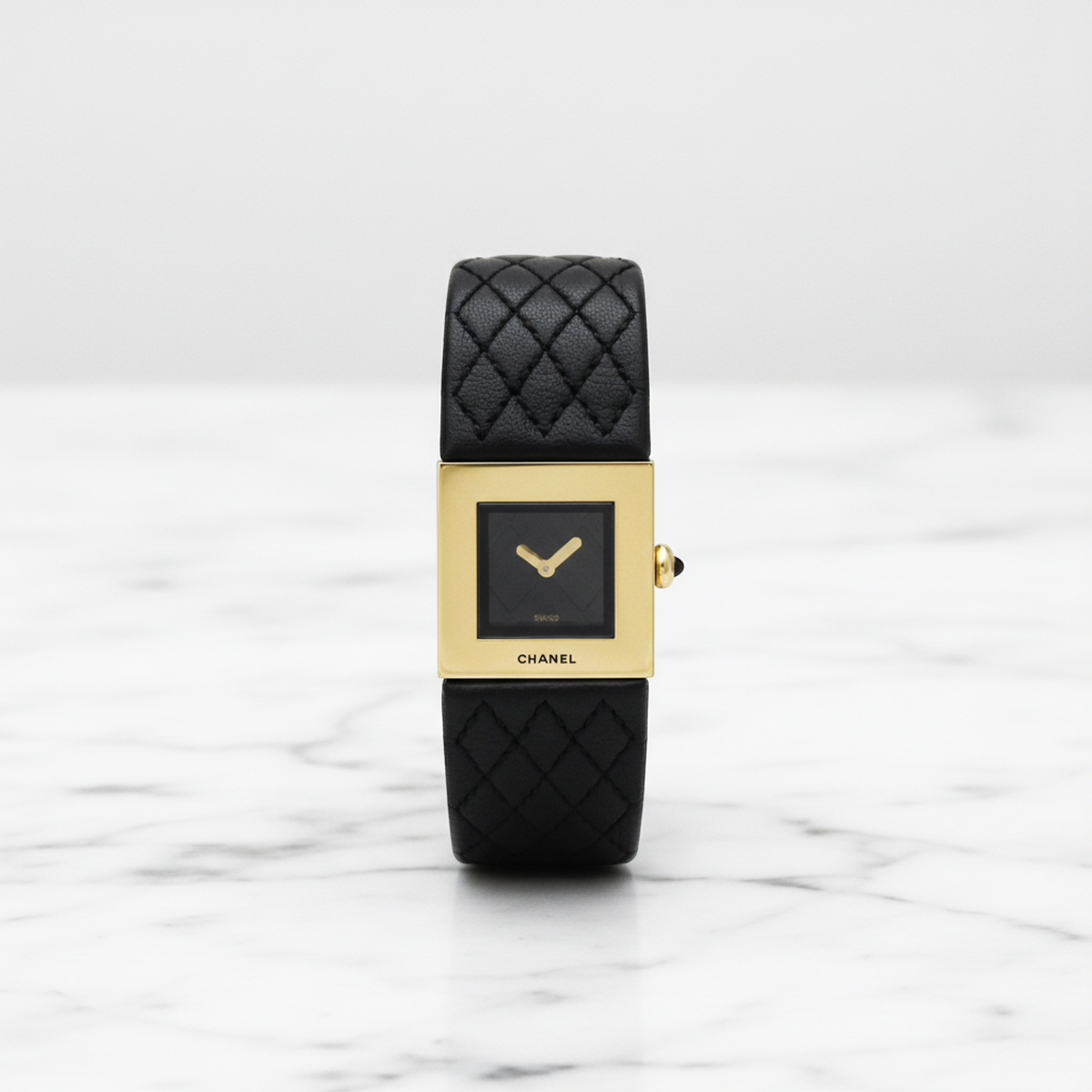 Chanel Matelasse · 18K Yellow Gold