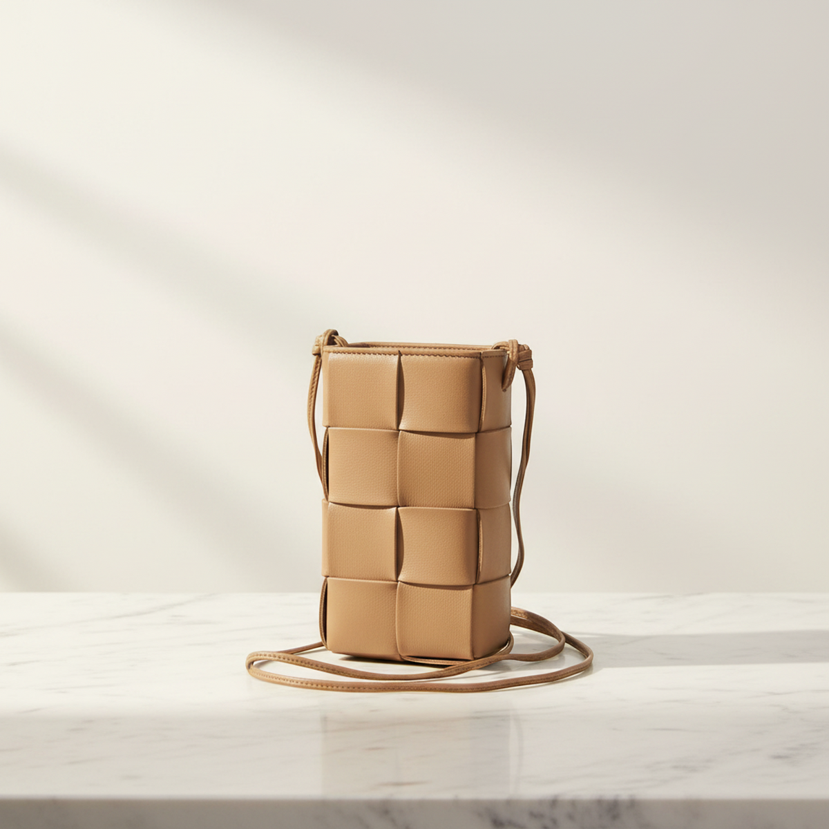 Bottega Veneta Intrecciato Cassette · Pouch