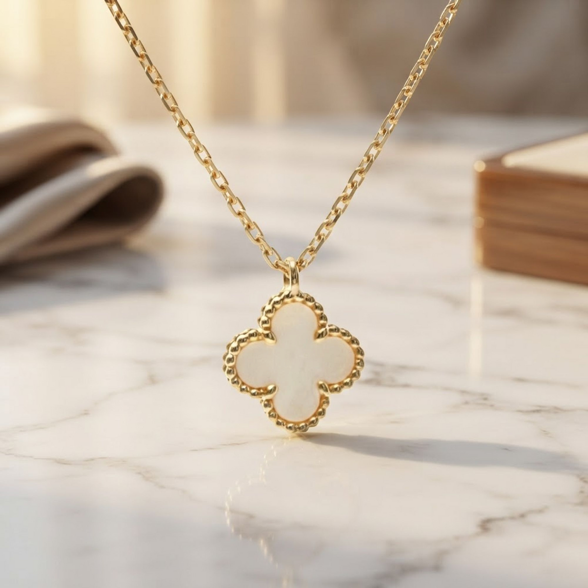 Van Cleef & Arpels Sweet Alhambra · 18K Gold