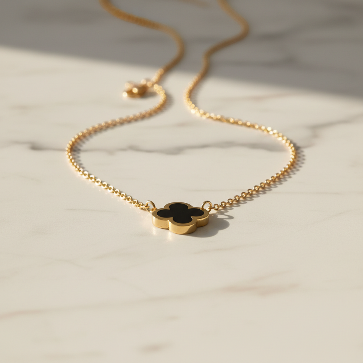 Van Cleef & Arpels Pure Alhambra · Onyx
