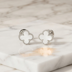 Van Cleef & Arpels Sweet Alhambra · Mother of Pearl · 18K White Gold