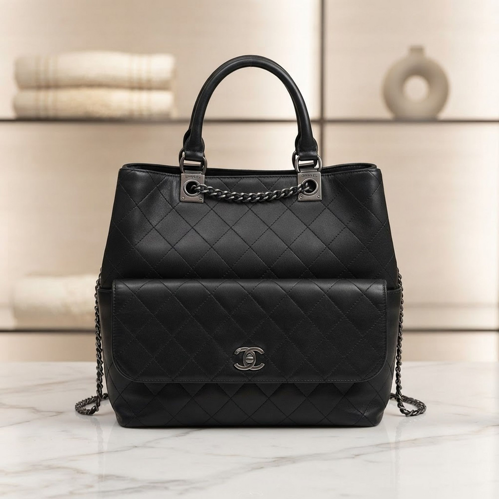 Chanel Diamond Stitch · Chain Shoulder