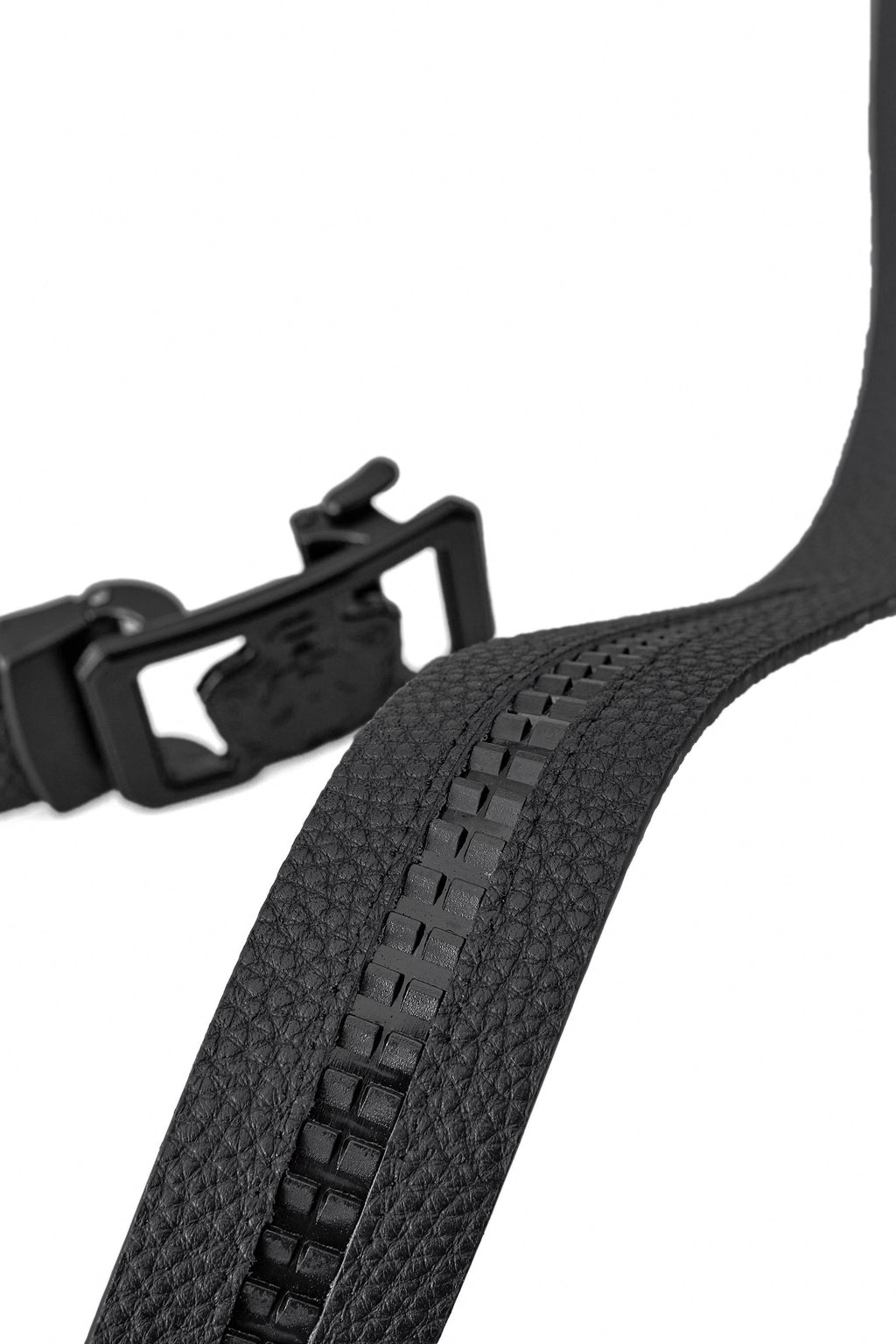 Pebbled Leather Lion Auto BKL Belt – Blackout Ed. BLACK/BLACK