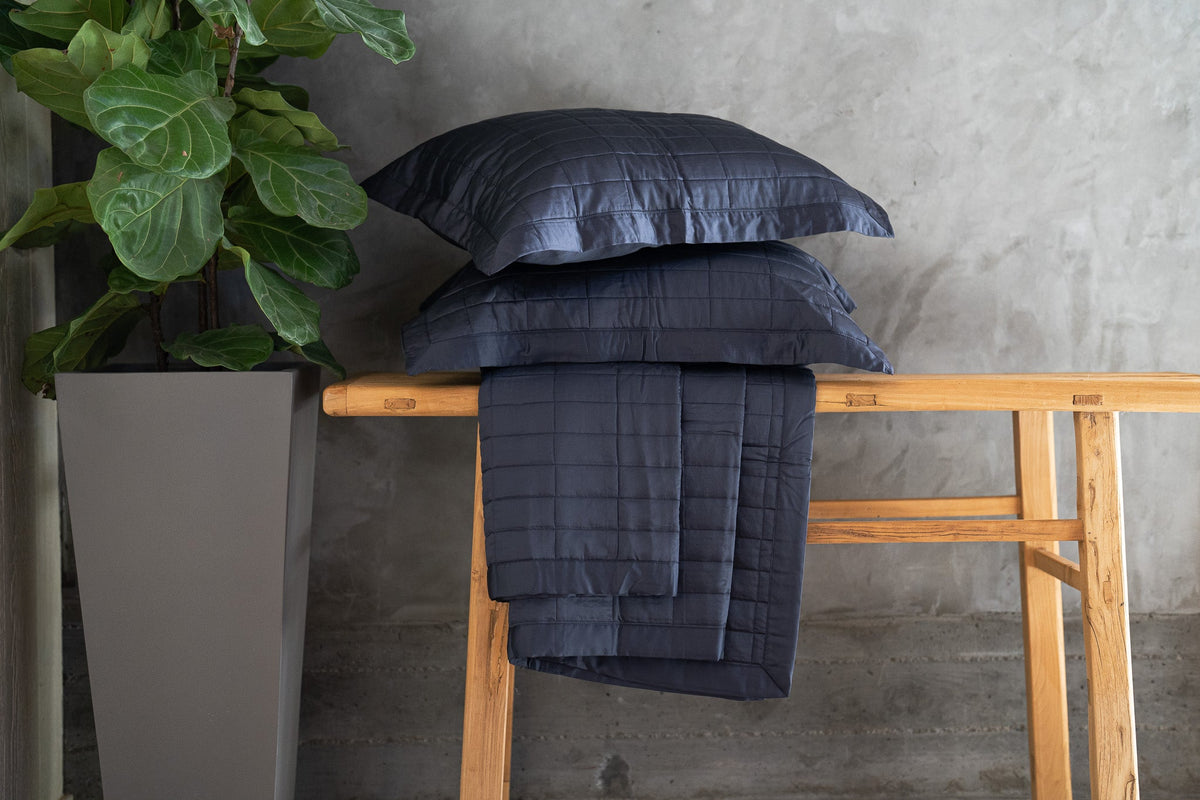 Bamboo Lightweight Luxury Quilt Set