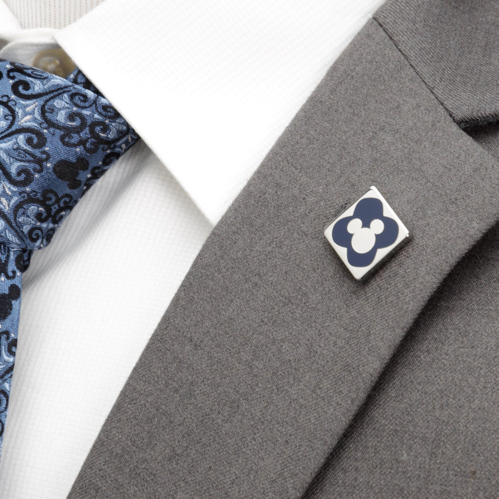 Disney Donald Duck Patterned Black Socks and Mickey Mouse Blue Lapel Pin Gift Set