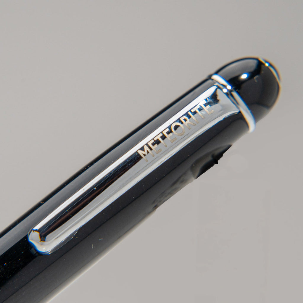 Genuine Muonionalusta Meteorite Pen