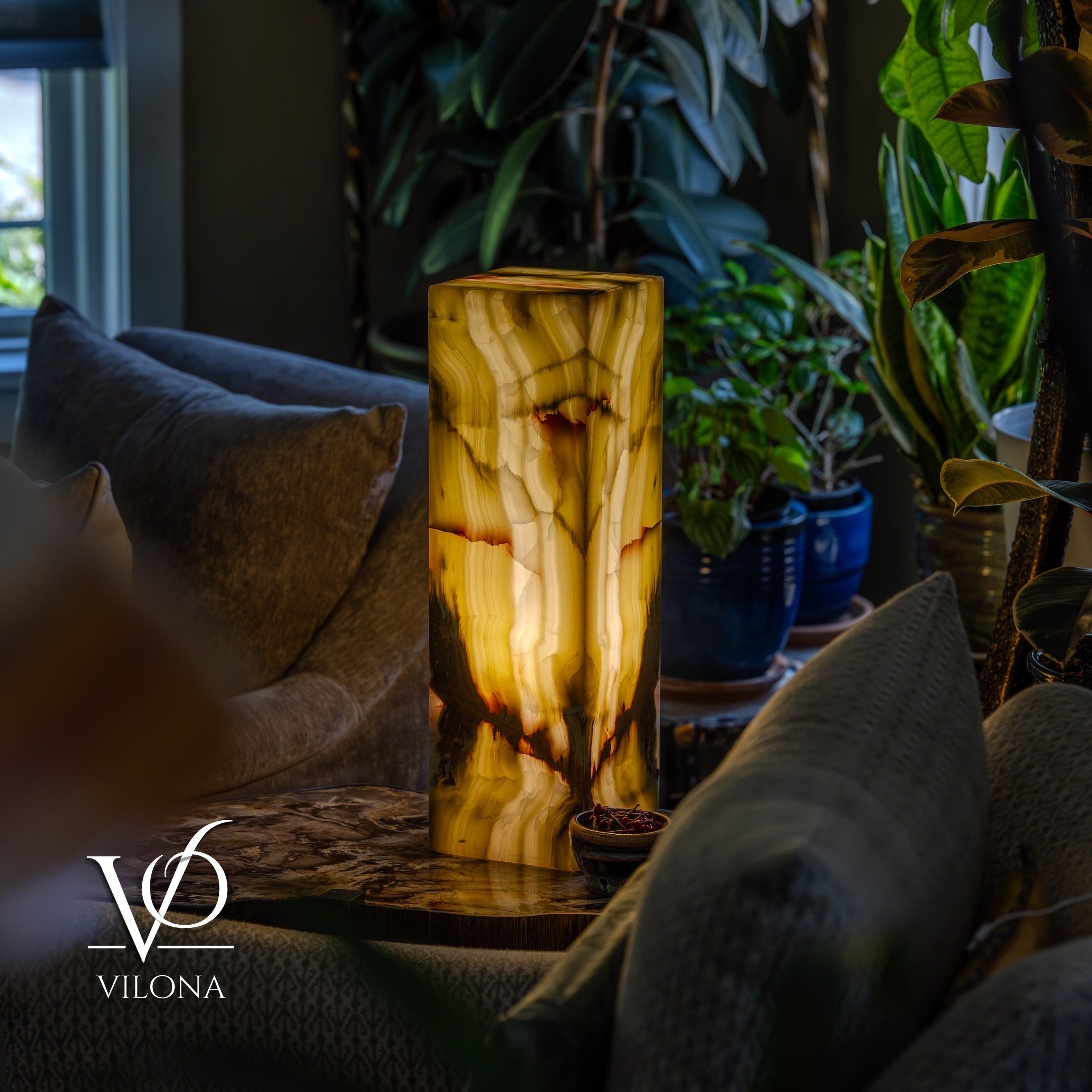 Bamboo Onyx Table Lamp – Dark Edition #1 – 19.75" Tall × 6" Wide