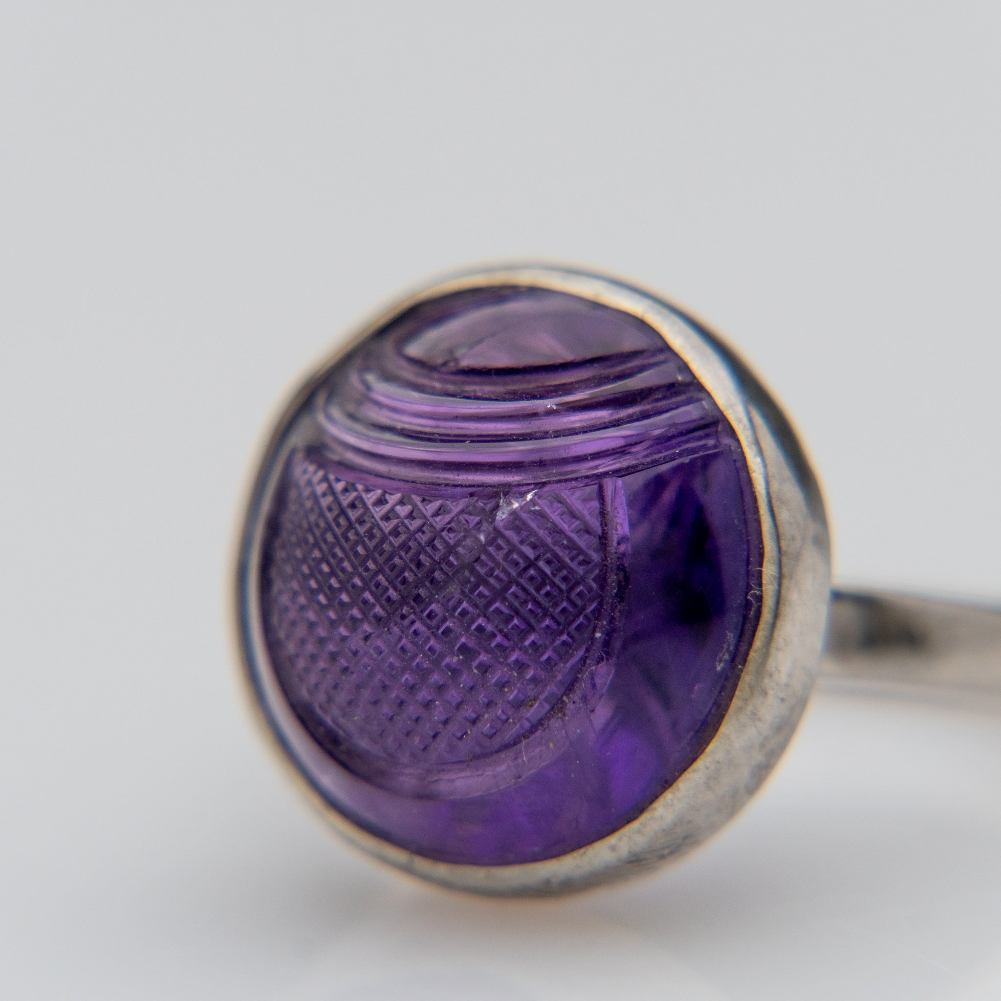 Amethyst Gemstone Sterling Silver Ring (Size 6 3/4)
