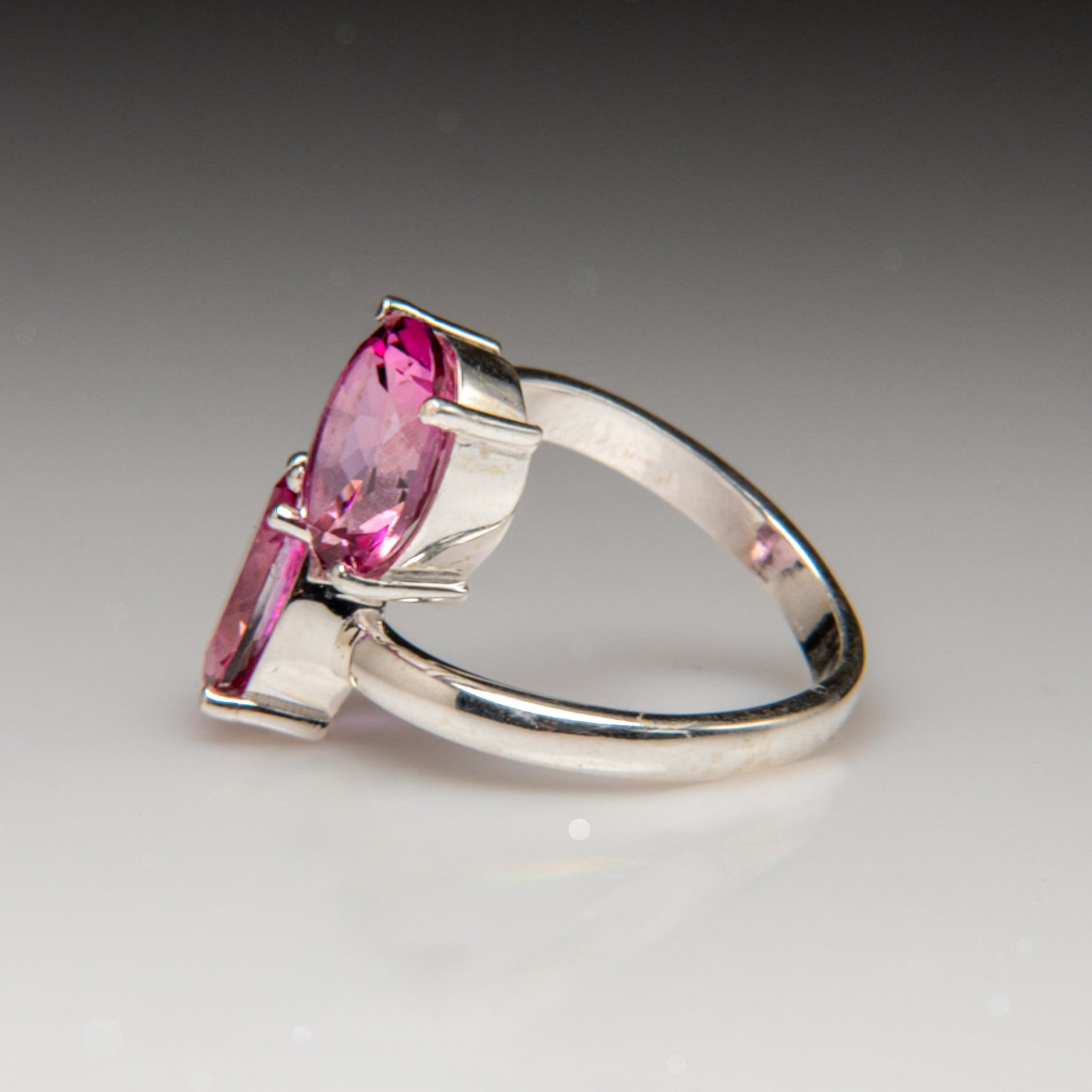 Topaz Gemstone Sterling Silver Ring (Size 7.5)