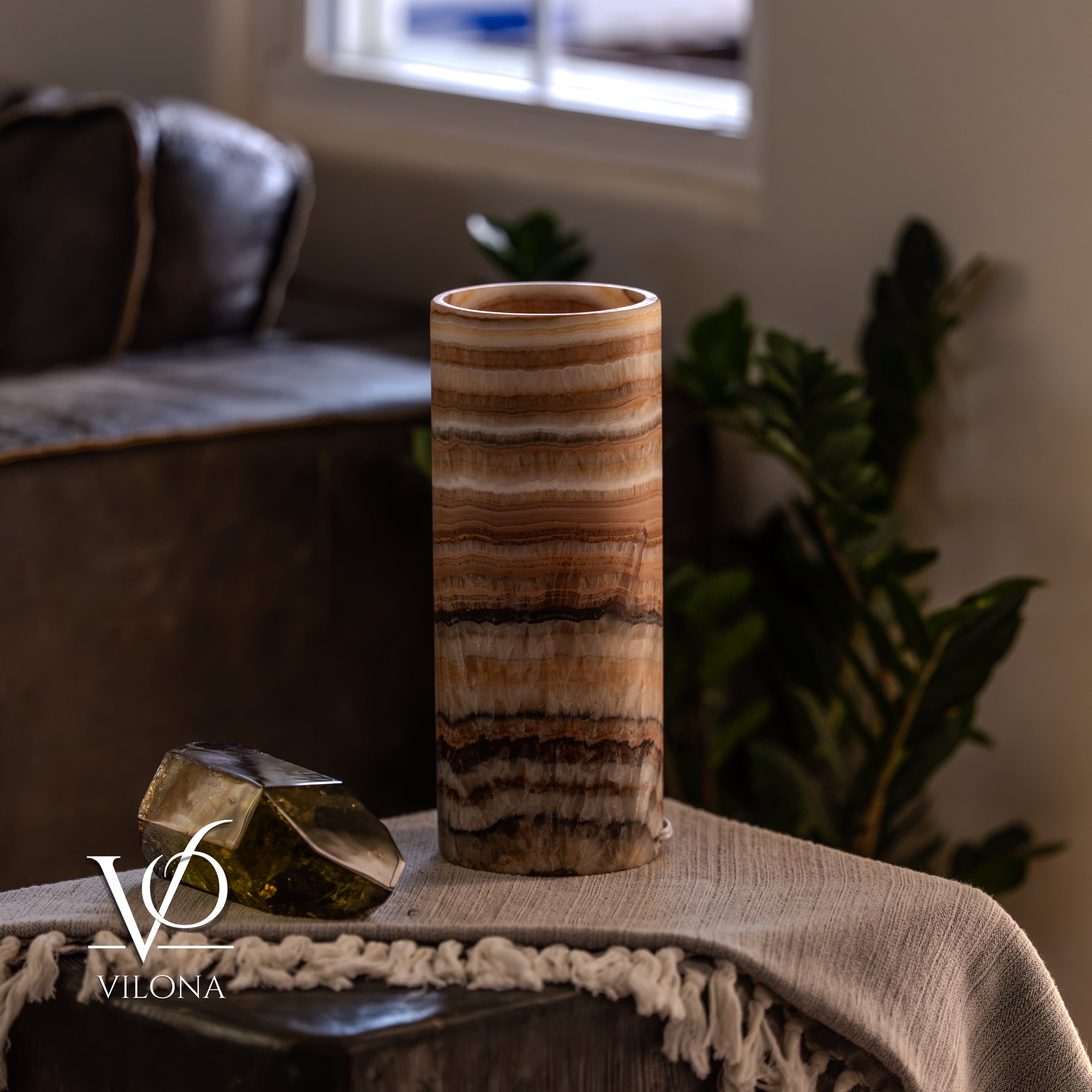 Sahara Onyx - 12" Tall, x 4.5" Diameter (Small Table Lamp #2)