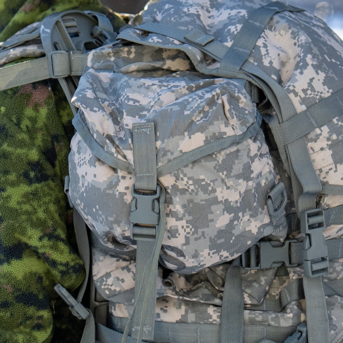 UCP MOLLE II Large Rucksack Set w/Frame