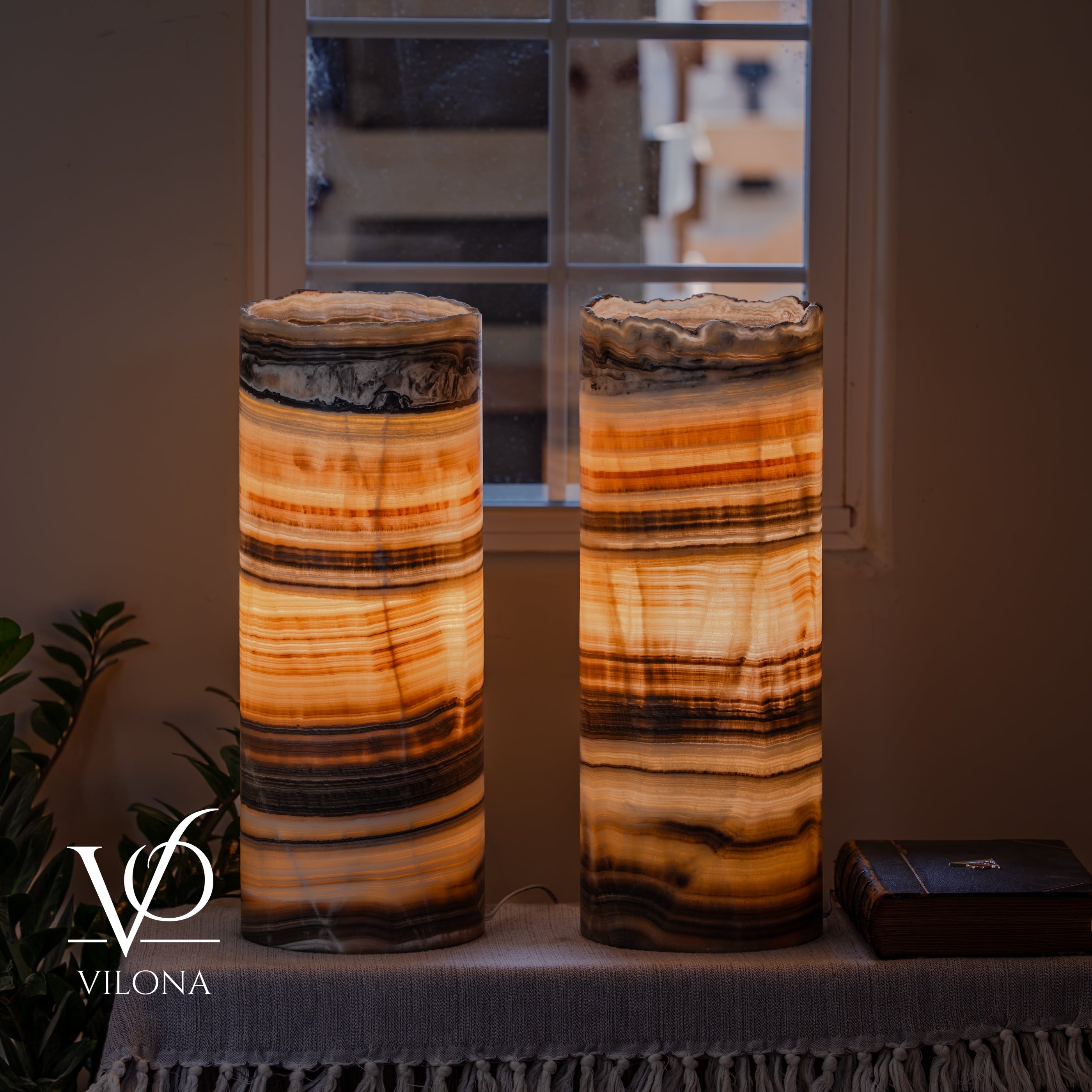 Honeycomb Onyx Live Edge Table Lamp Pair #1
