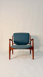 Finn Juhl Model 136 Lounge Chair for France & Son Circa 1950's