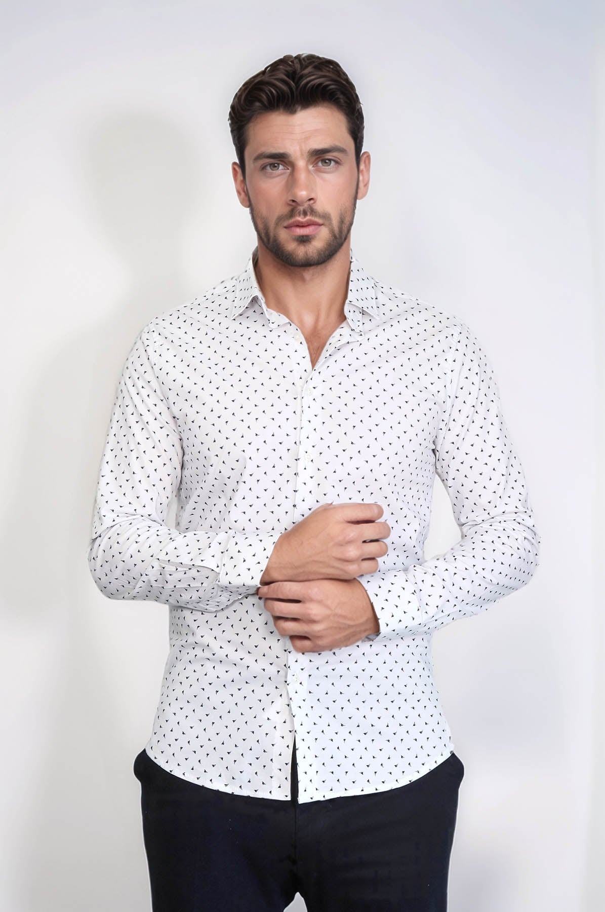 Men’s White Shirt with Minimal Black Pattern – Wessi
