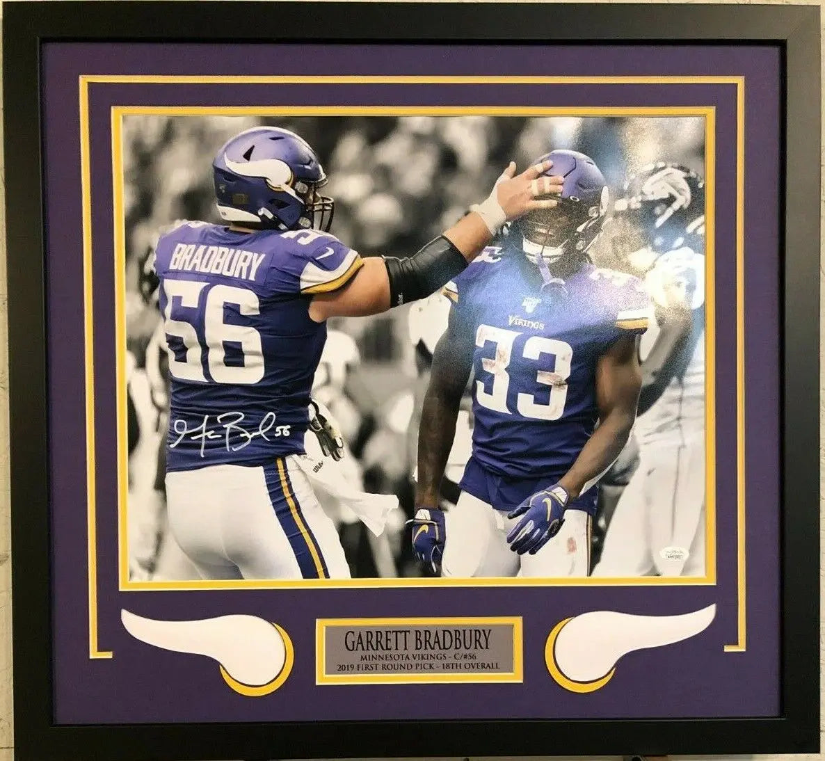 Garrett Bradbury Framed Signed Minnesota Vikings 16X20 Photo Jsa Coa
