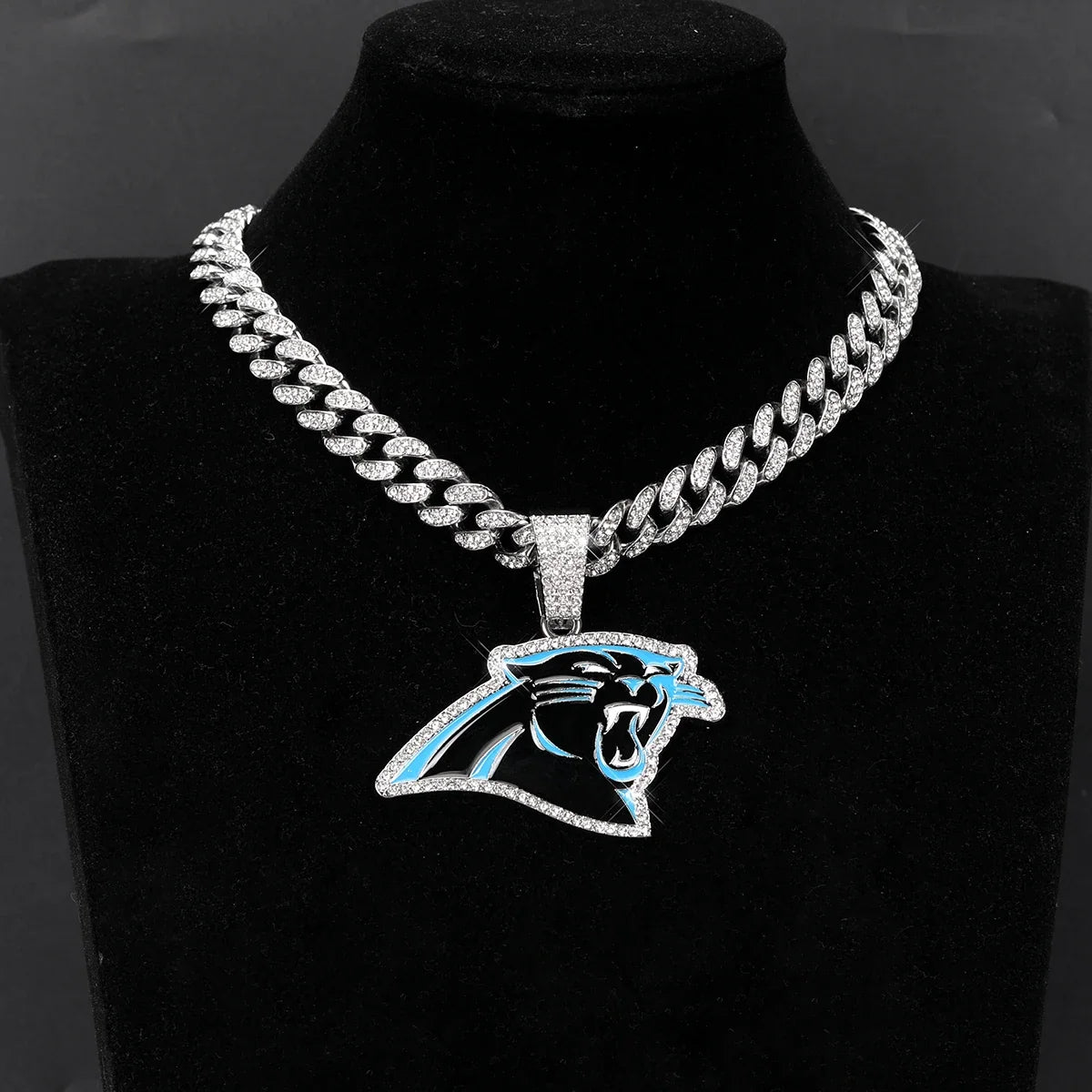 Sports LOGO Pendant Necklace with Iced Out Cuban Chains for Football Fans