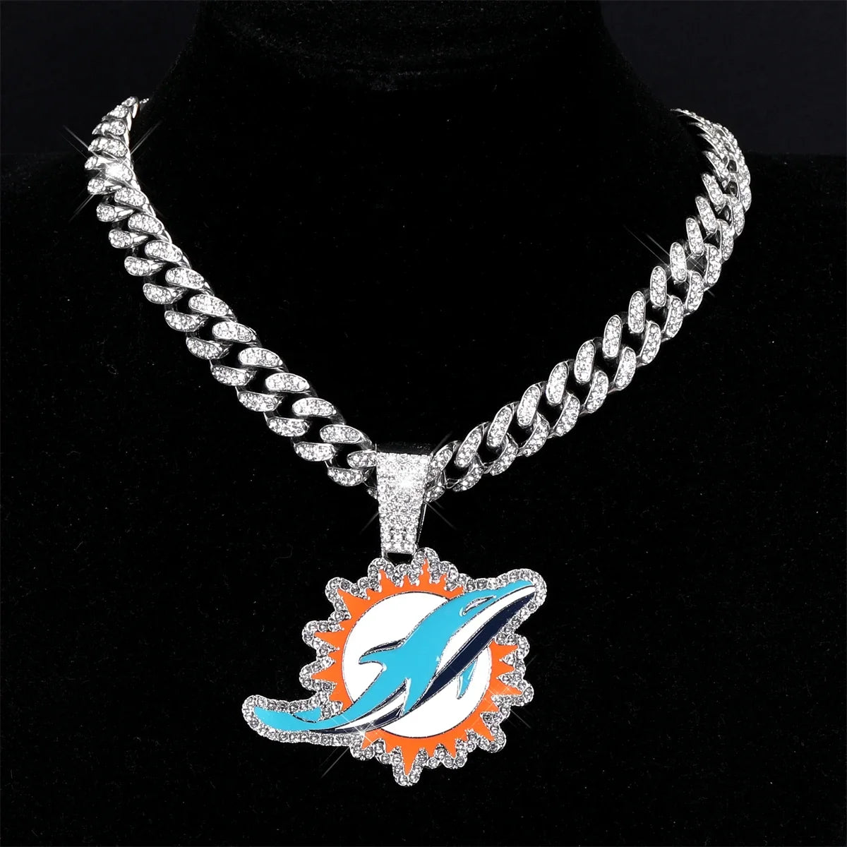 Sports LOGO Pendant Necklace with Iced Out Cuban Chains for Football Fans