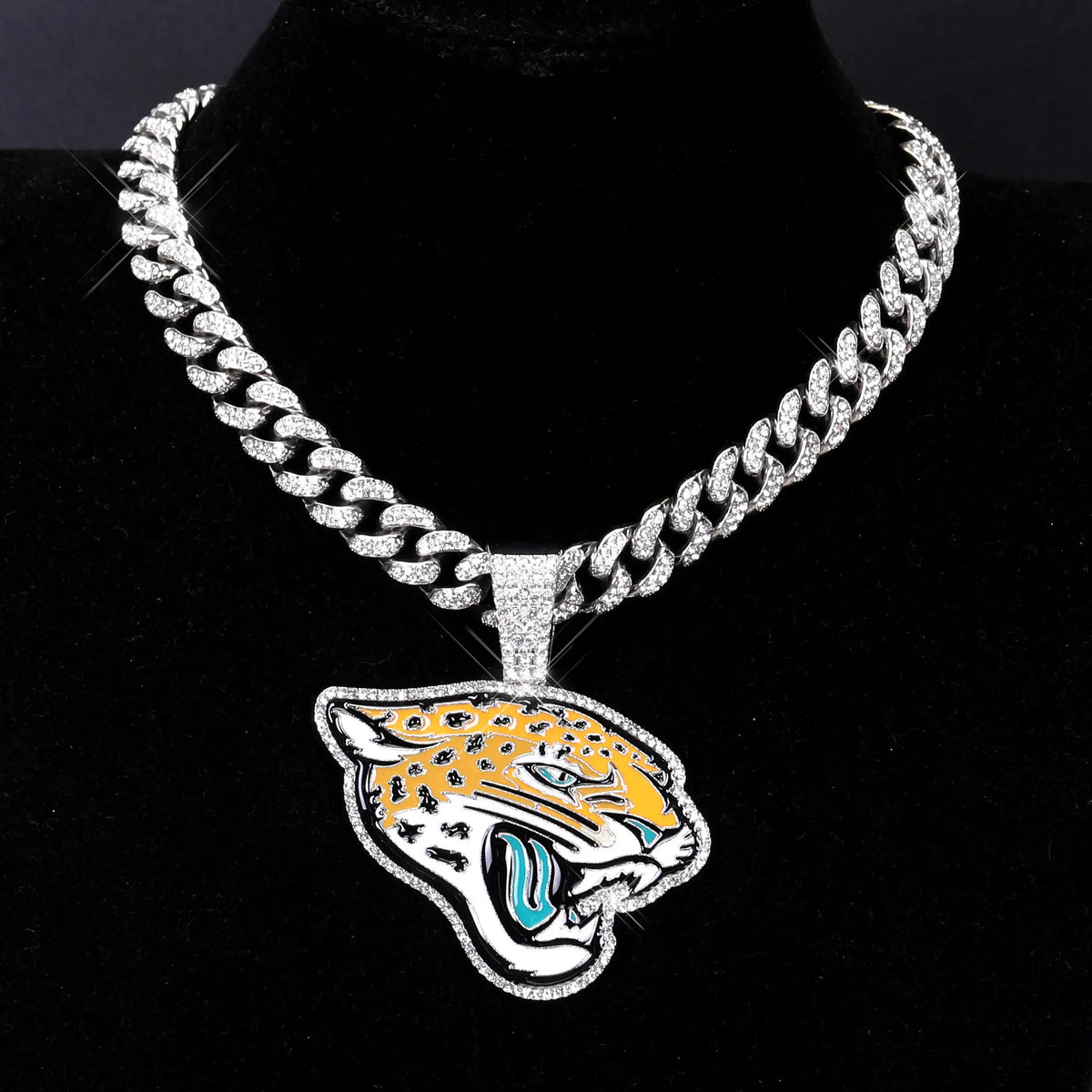 Sports LOGO Pendant Necklace with Iced Out Cuban Chains for Football Fans