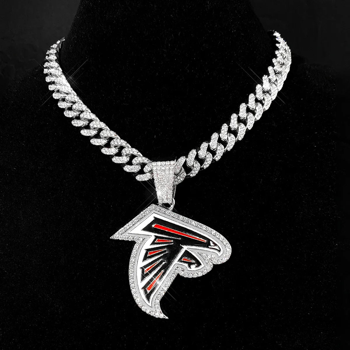Sports LOGO Pendant Necklace with Iced Out Cuban Chains for Football Fans