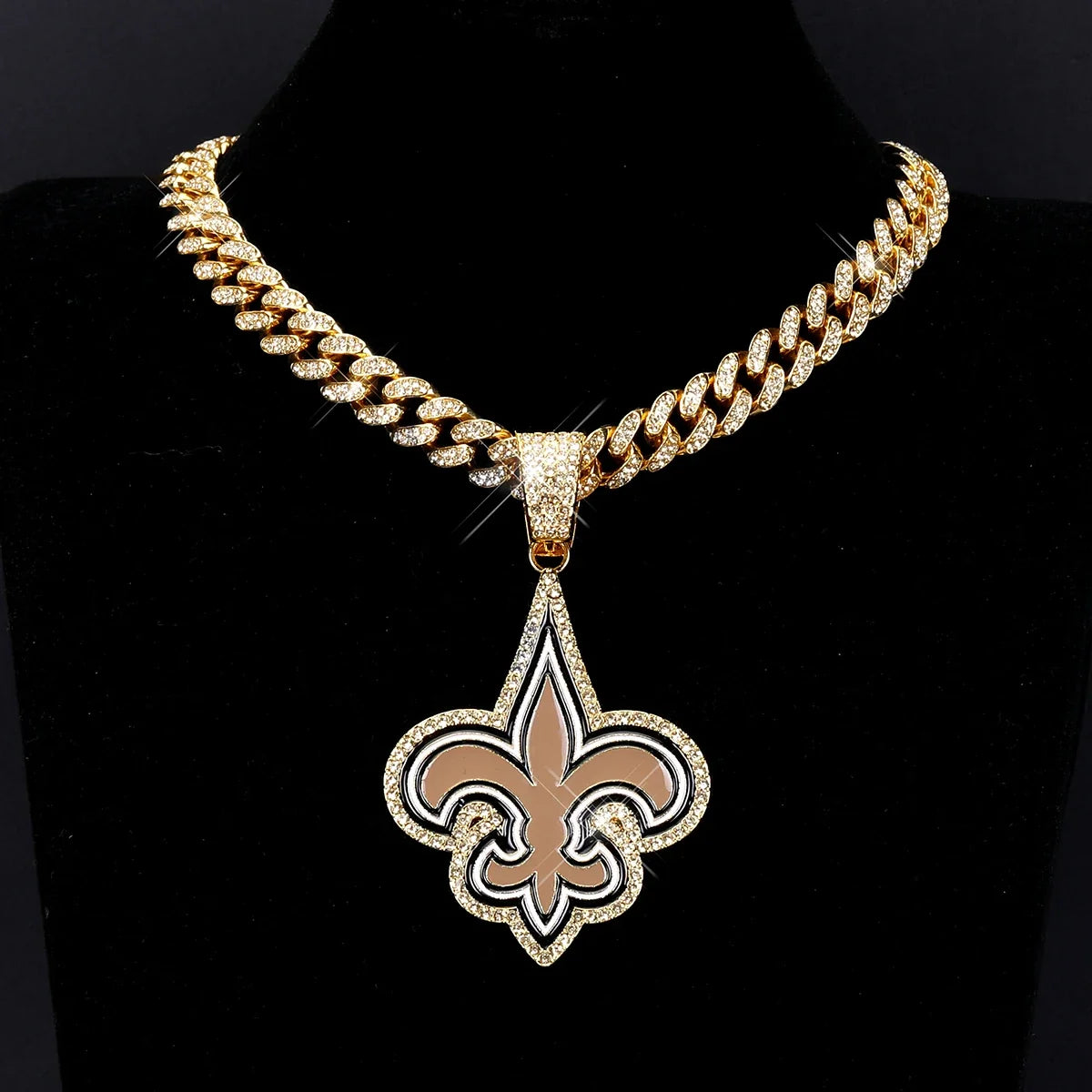 Sports LOGO Pendant Necklace with Iced Out Cuban Chains for Football Fans
