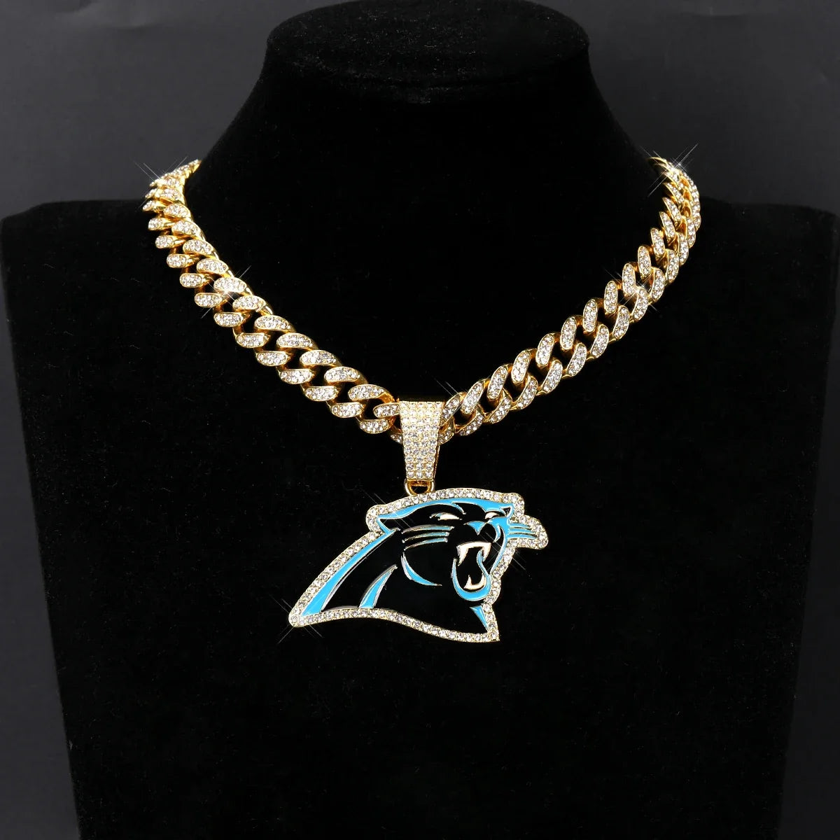 Sports LOGO Pendant Necklace with Iced Out Cuban Chains for Football Fans