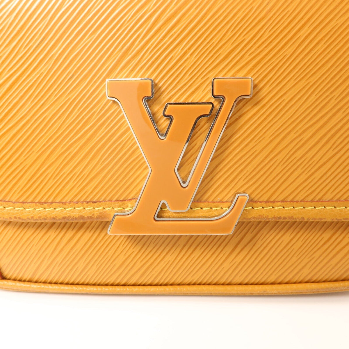 Louis Vuitton Buci · Epi Leather
