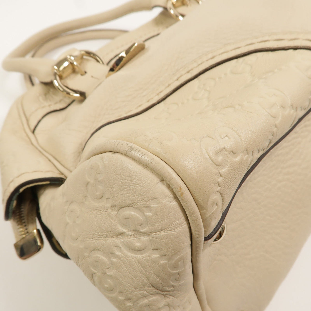 Gucci GG · Calfskin Handbag