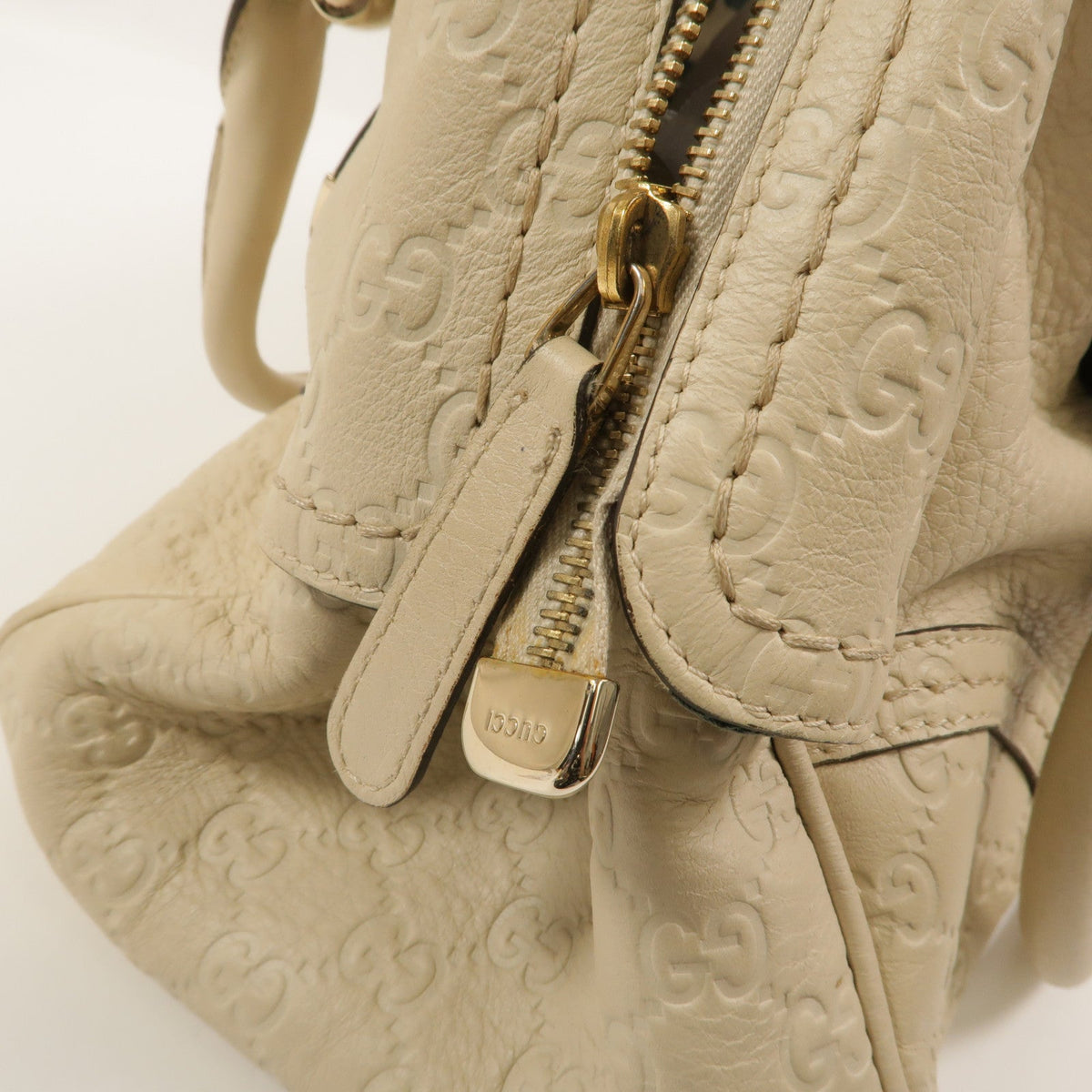 Gucci GG · Calfskin Handbag