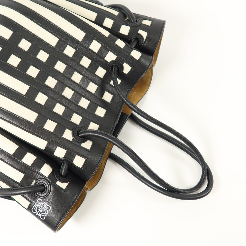 Loewe Flamenco Knot · Calfskin