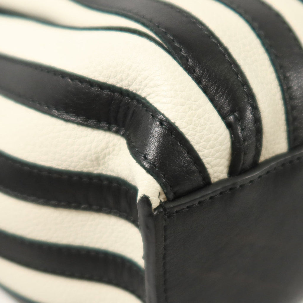 Loewe Flamenco Knot · Calfskin