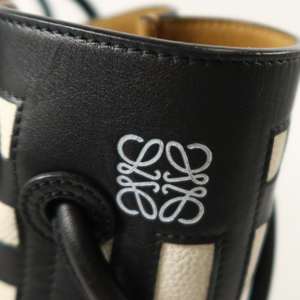Loewe Flamenco Knot · Calfskin