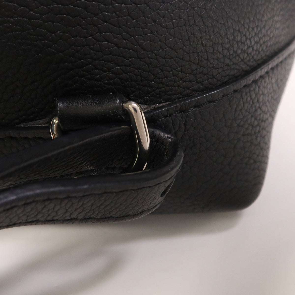 Louis Vuitton Lock Me · Backpack · Noir