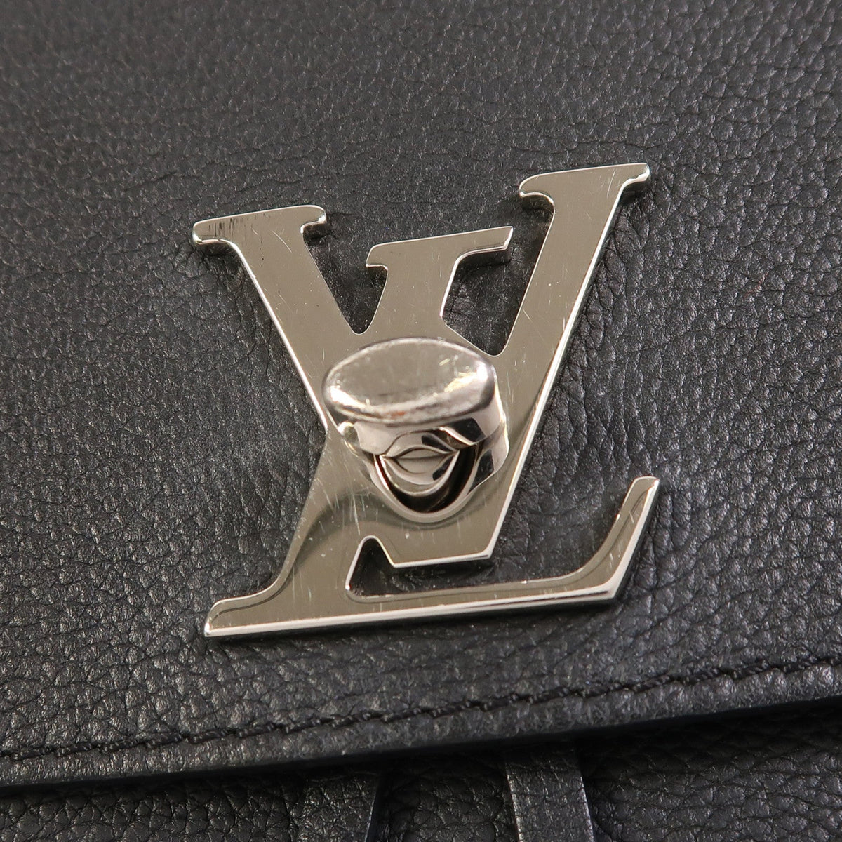 Louis Vuitton Lock Me · Backpack · Noir