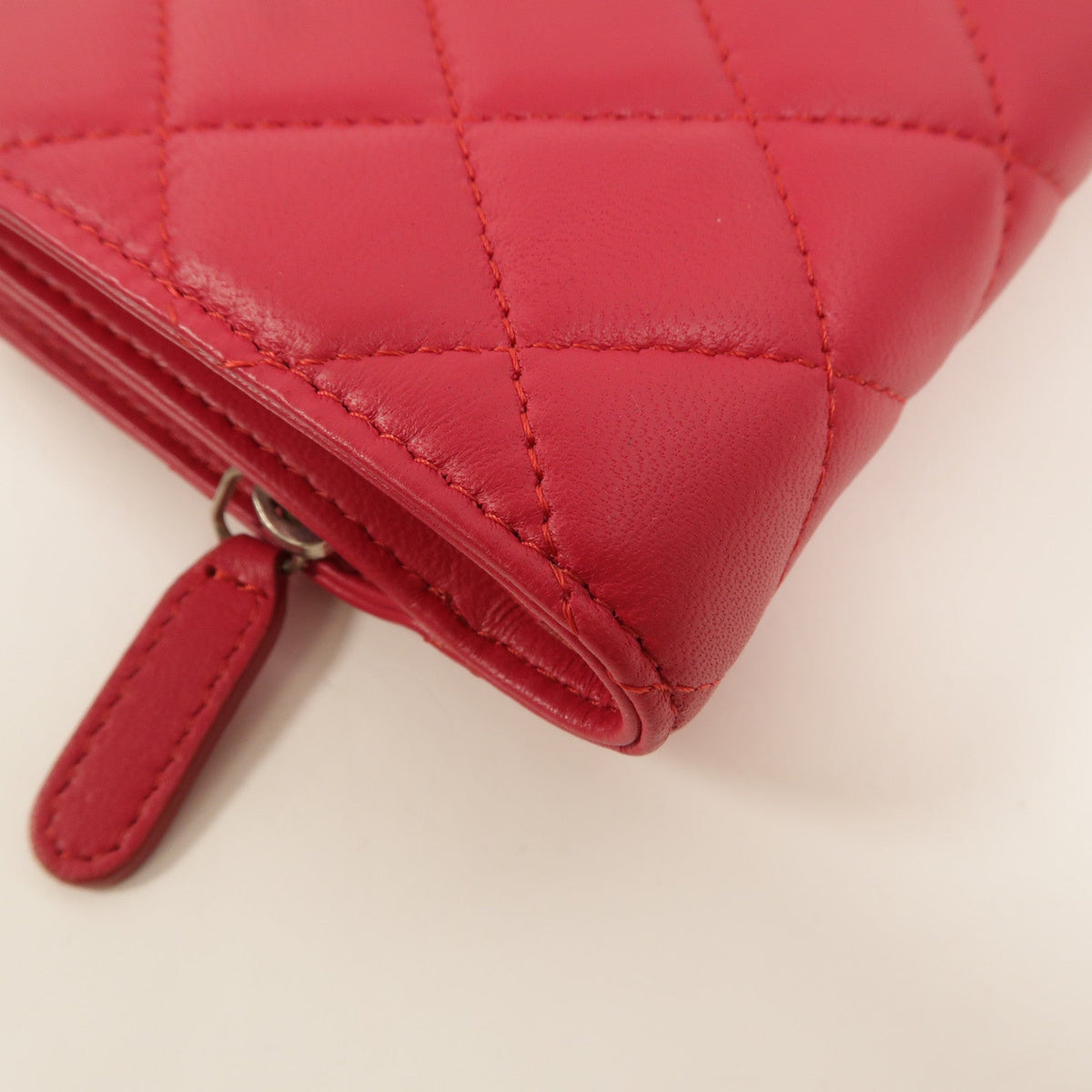 Chanel Classic · Lambskin Wallet