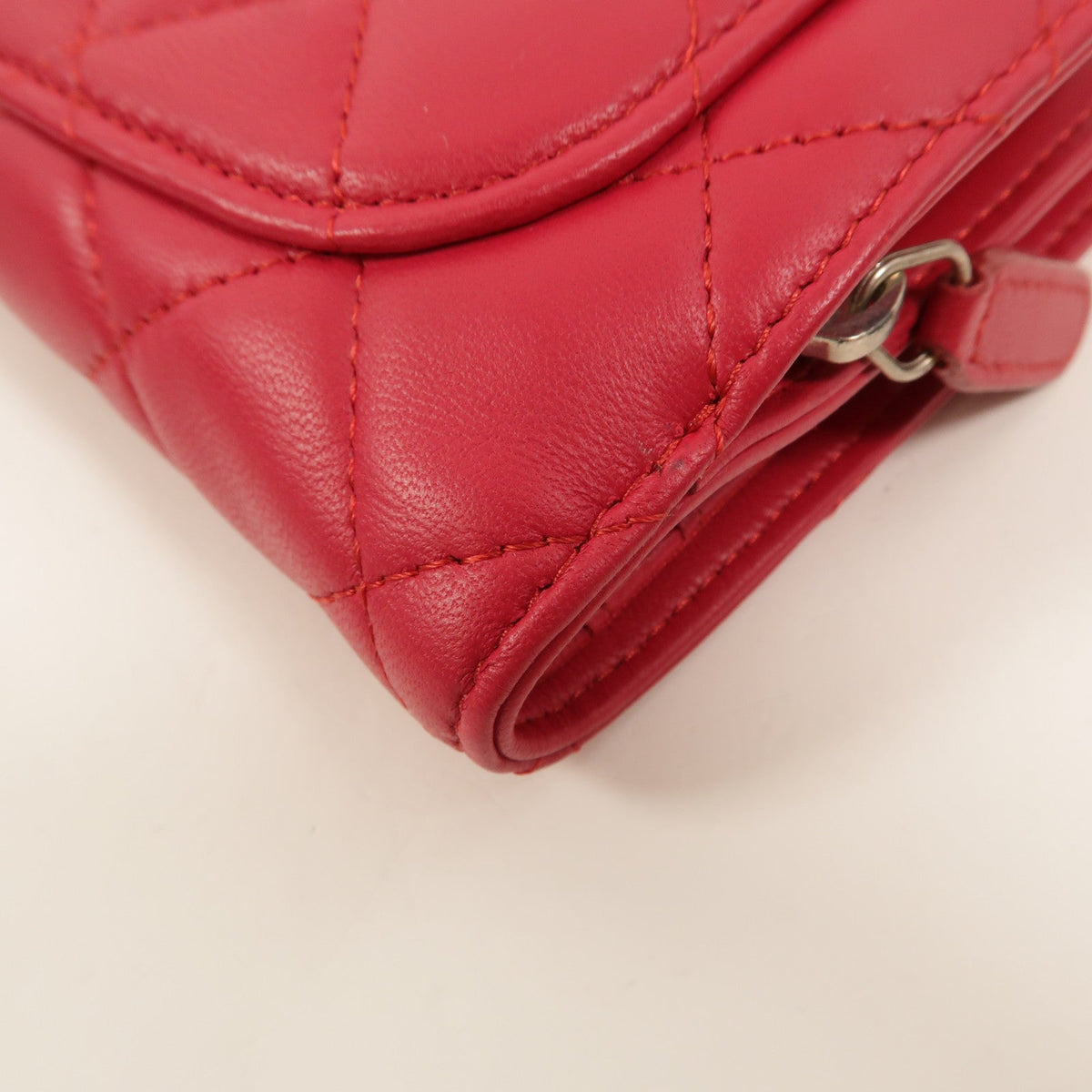 Chanel Classic · Lambskin Wallet