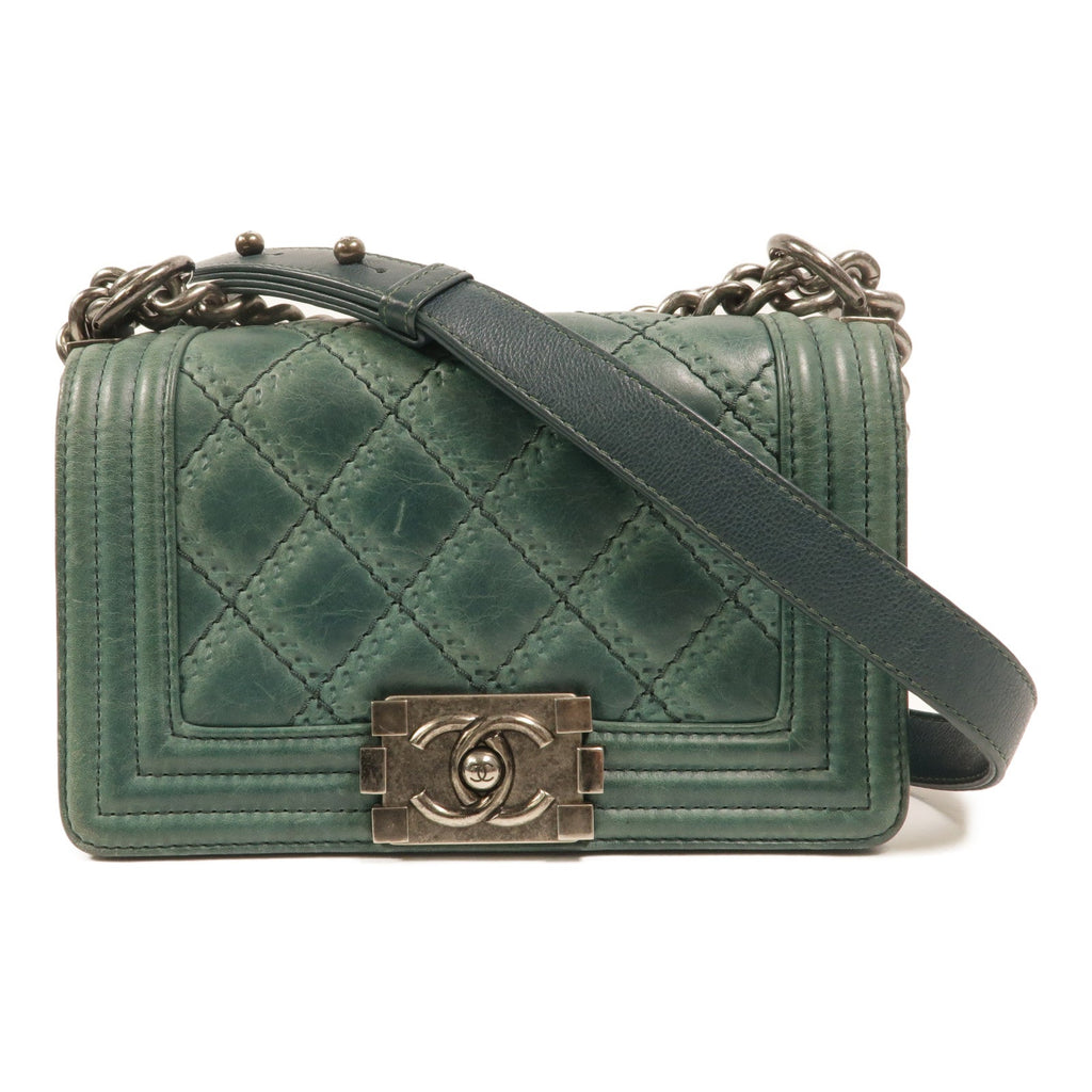 Chanel Boy 20 · Calfskin