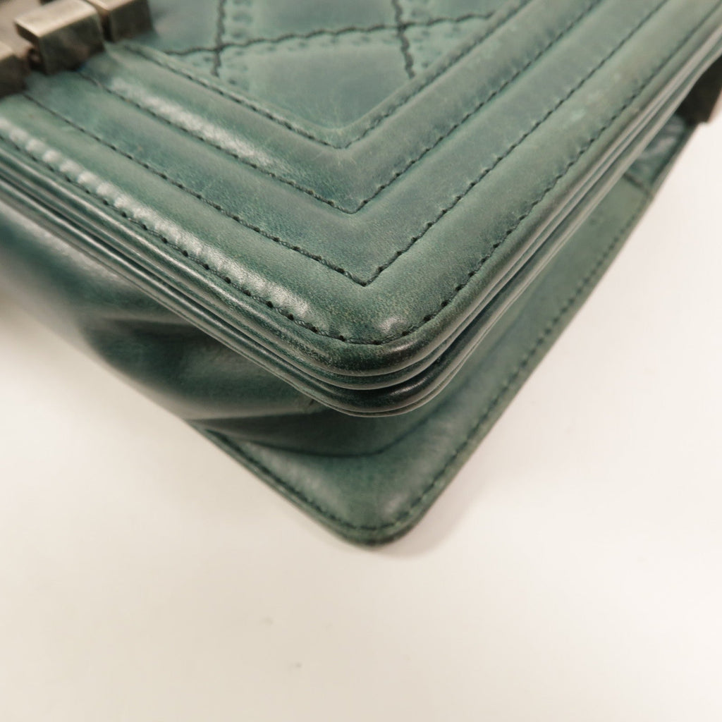 Chanel Boy 20 · Calfskin