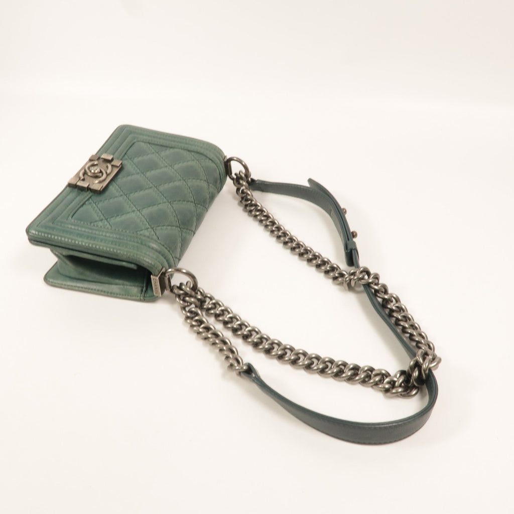Chanel Boy 20 · Calfskin