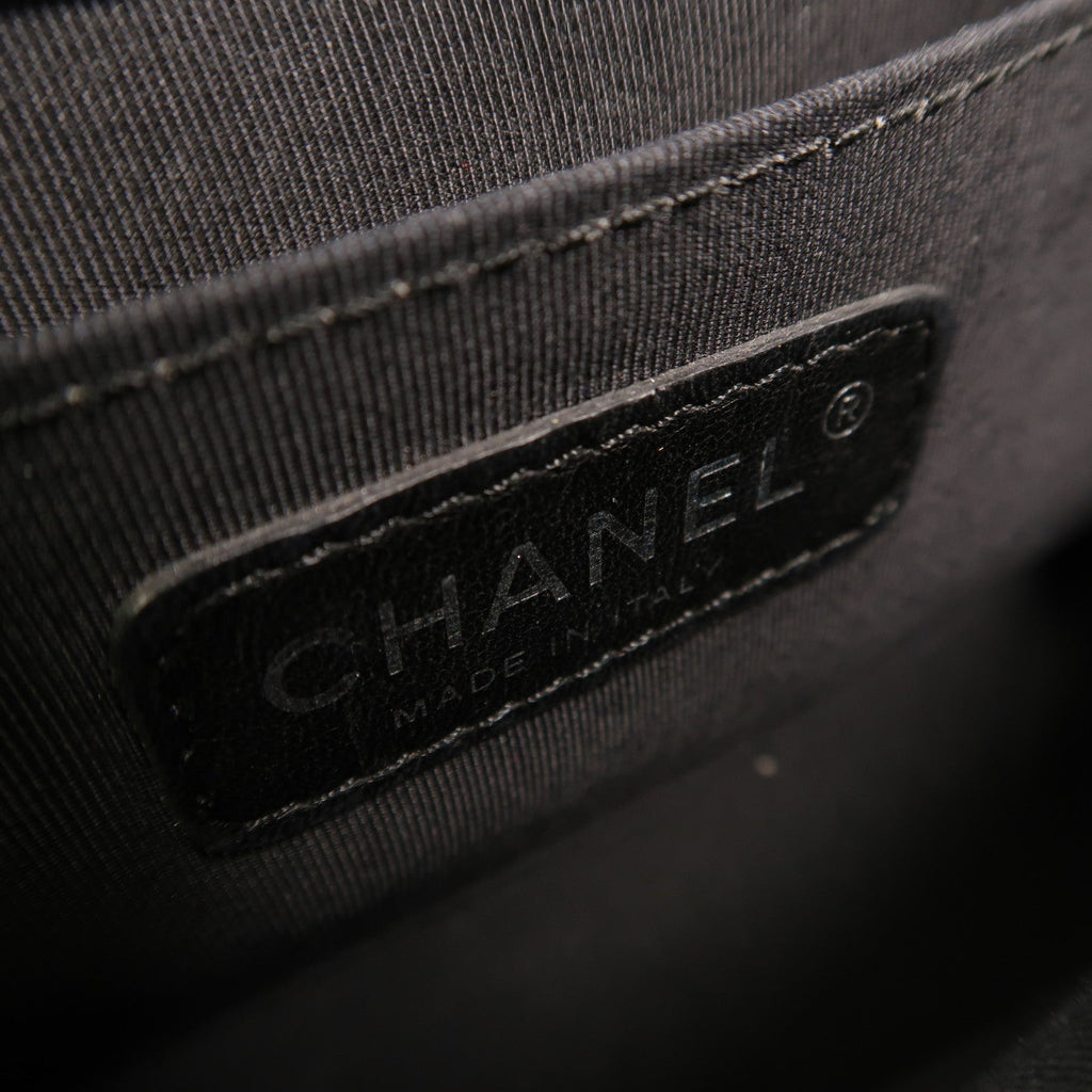 Chanel Boy 20 · Calfskin