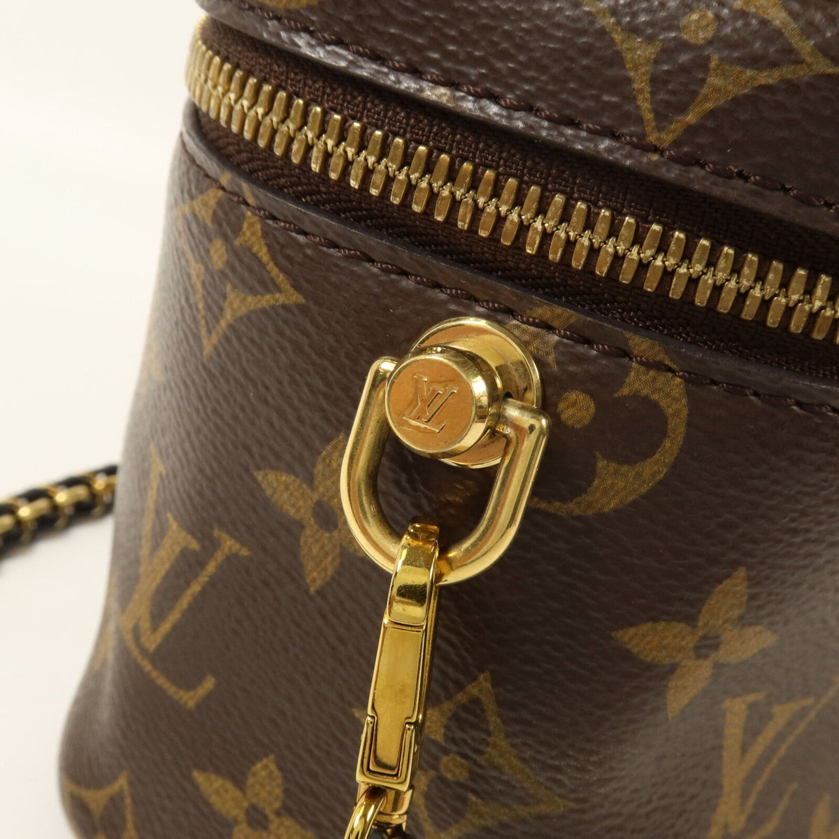 LOUIS VUITTON Vanity PM · Monogram Reverse