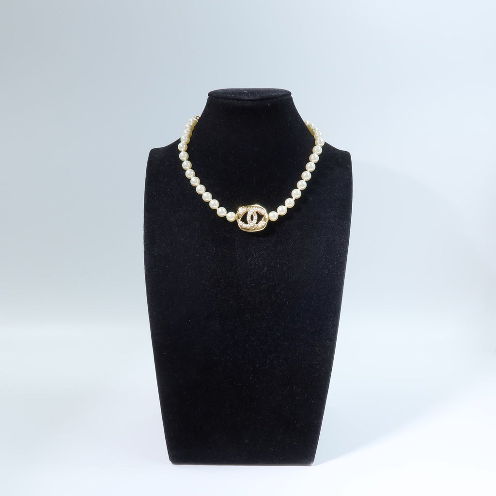 CHANEL CC · PVC · Pearl