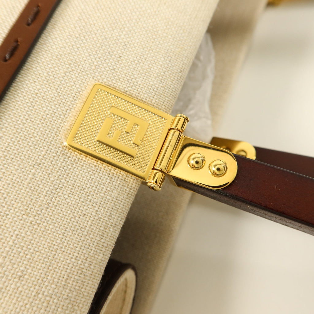 Fendi Sunshine Medium · Canvas Tote