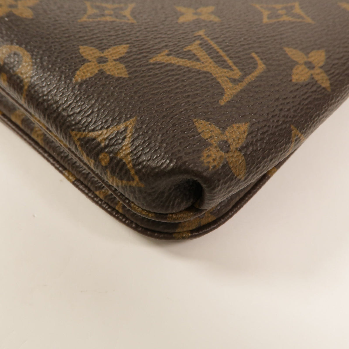 Louis Vuitton Twice · Monogram Cerise