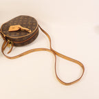 Louis Vuitton Boîte Chapeau Souple · Monogram