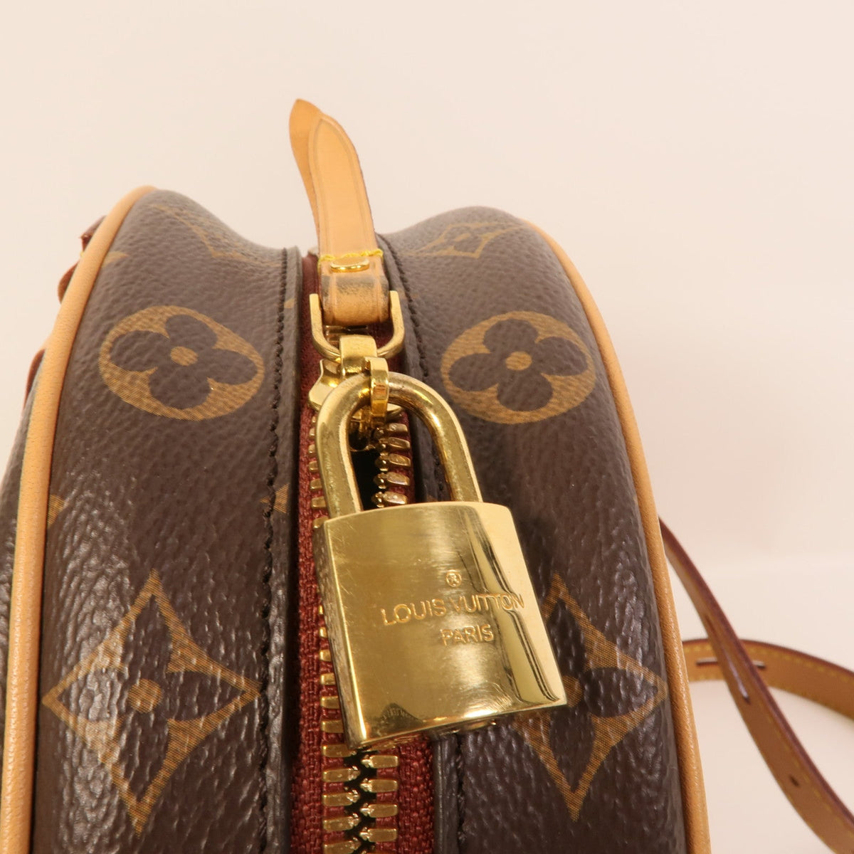 Louis Vuitton Boîte Chapeau Souple · Monogram